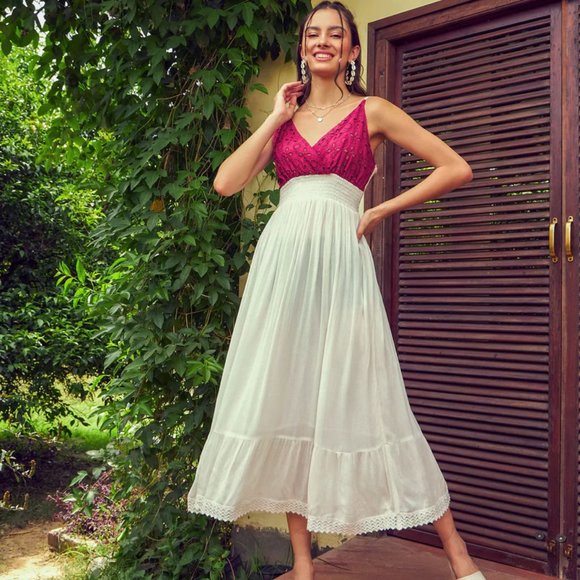 White Shiffli cotton contrast midi dress - Picture 1 of 5